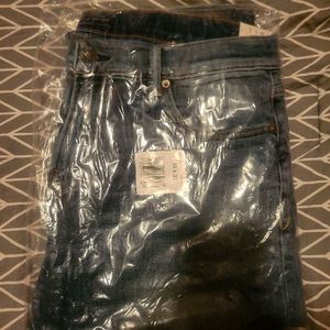Brand New Lucky Jeans 33x32